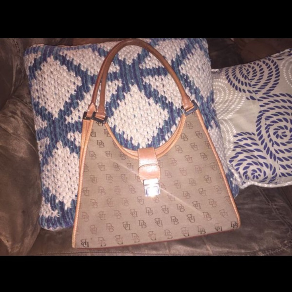 💋SOLD💋 Dooney & Bourke